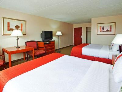 Hotel Delta By Marriott Convention Center